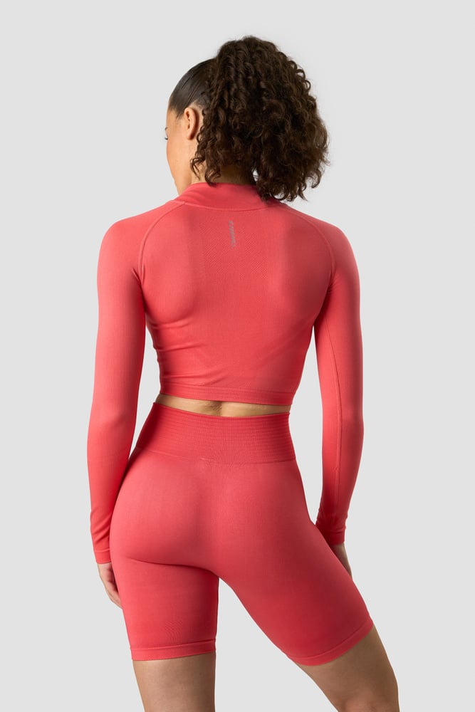 define cropped 1/4 zip coral