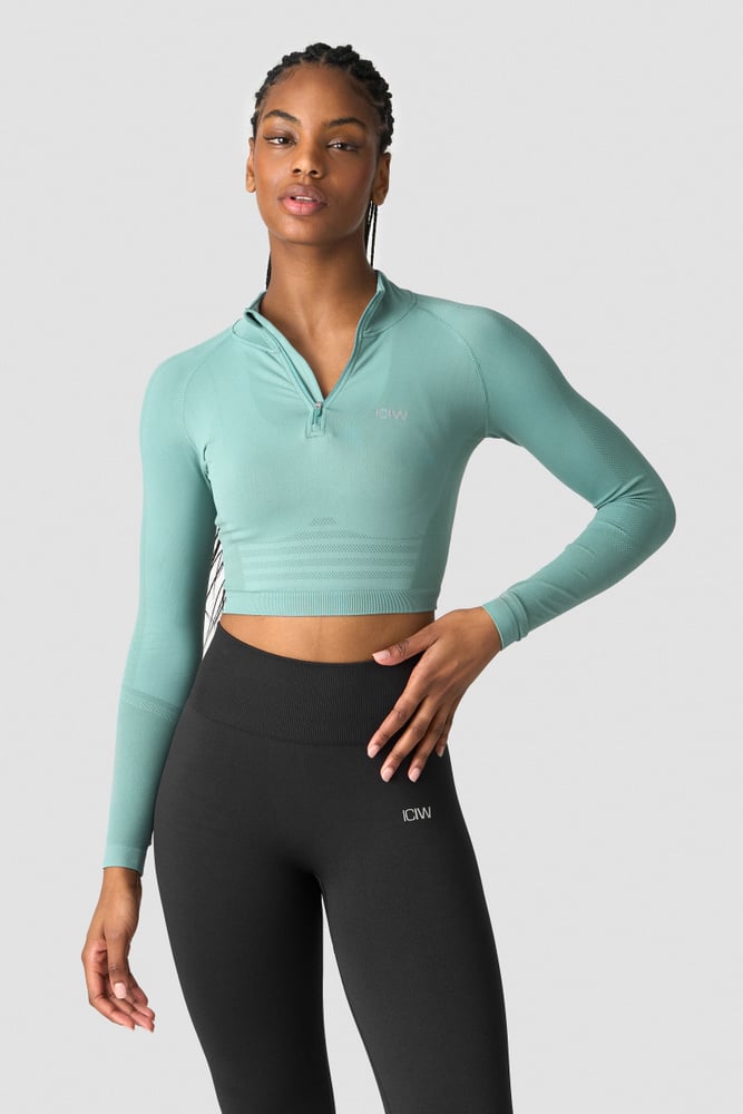 define seamless cropped 1/4 zip mineral green