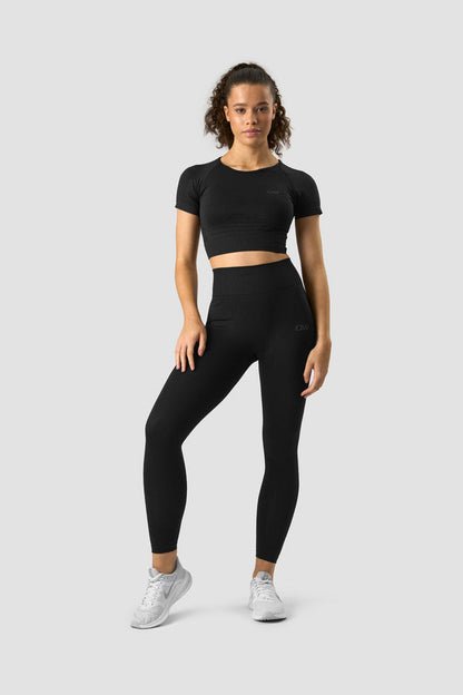 define seamless cropped t-shirt black/black