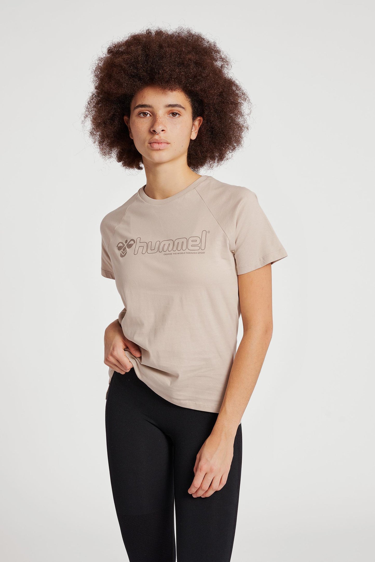 HUMMEL - Hmlnoni 2.0 T-shirt - Chateau Gray