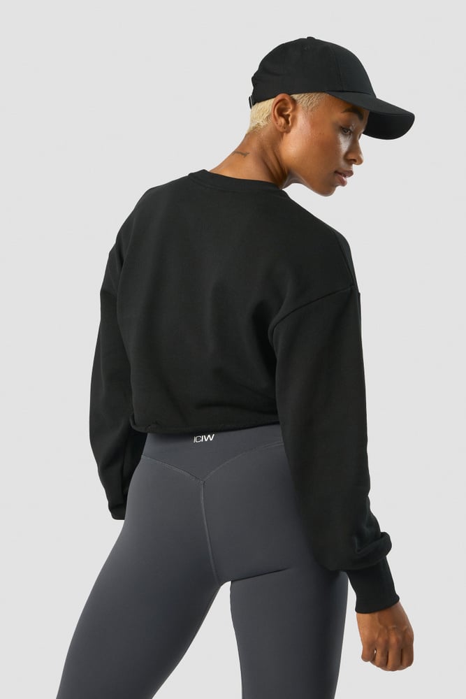 nimble cropped crewneck black