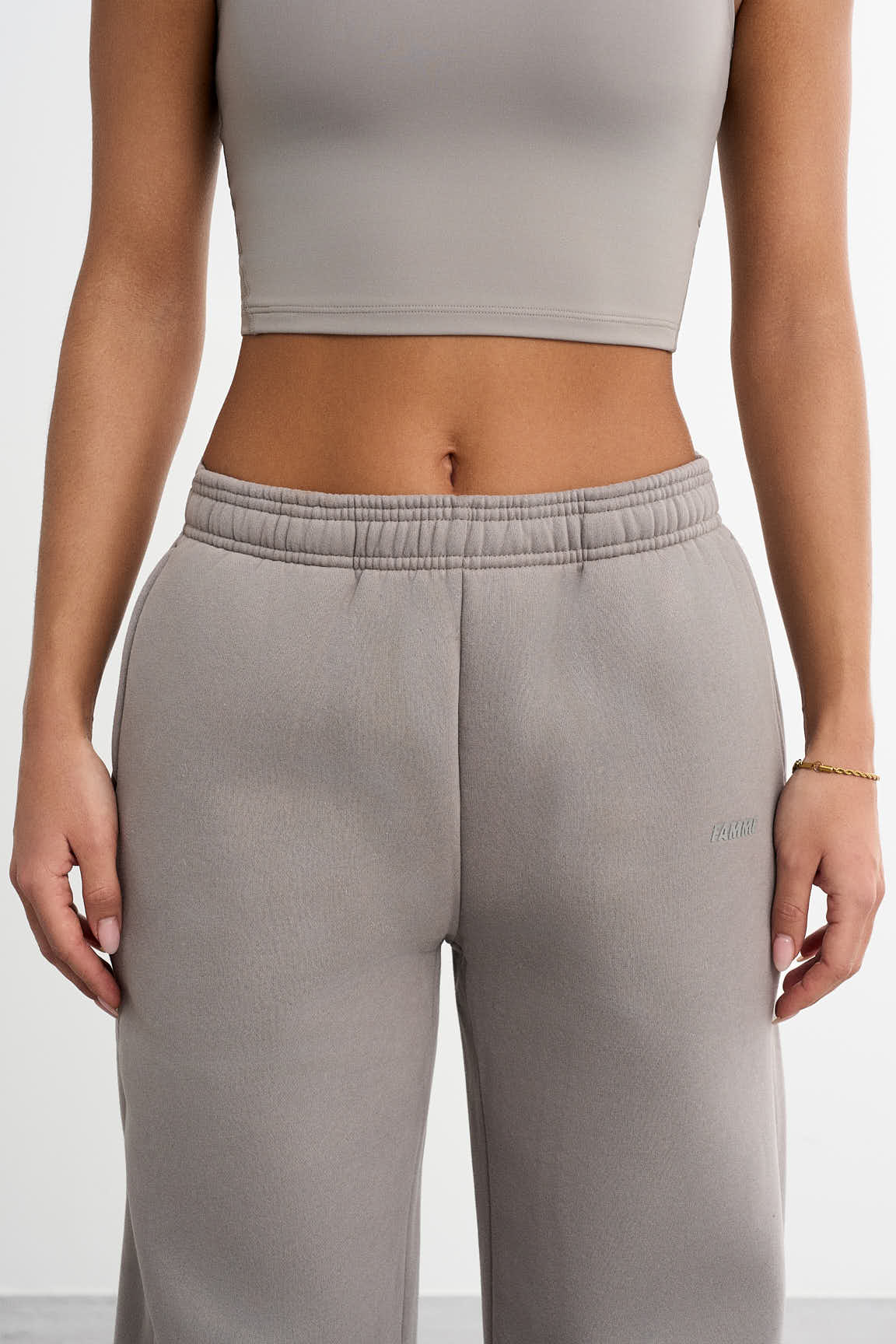 Straight Fit sweatpants